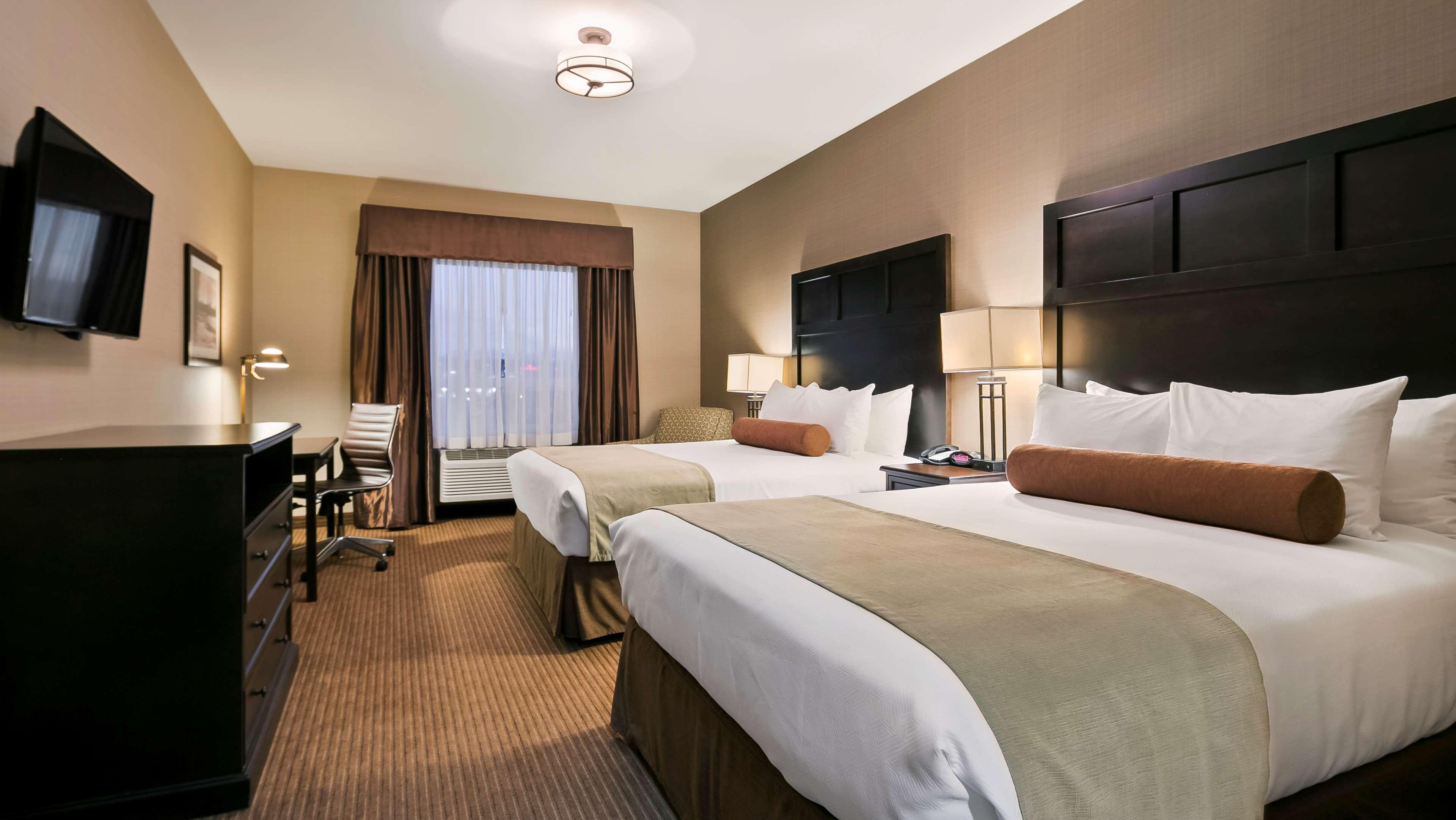 Best Western Plus Okotoks Inn & Suites Zewnętrze zdjęcie