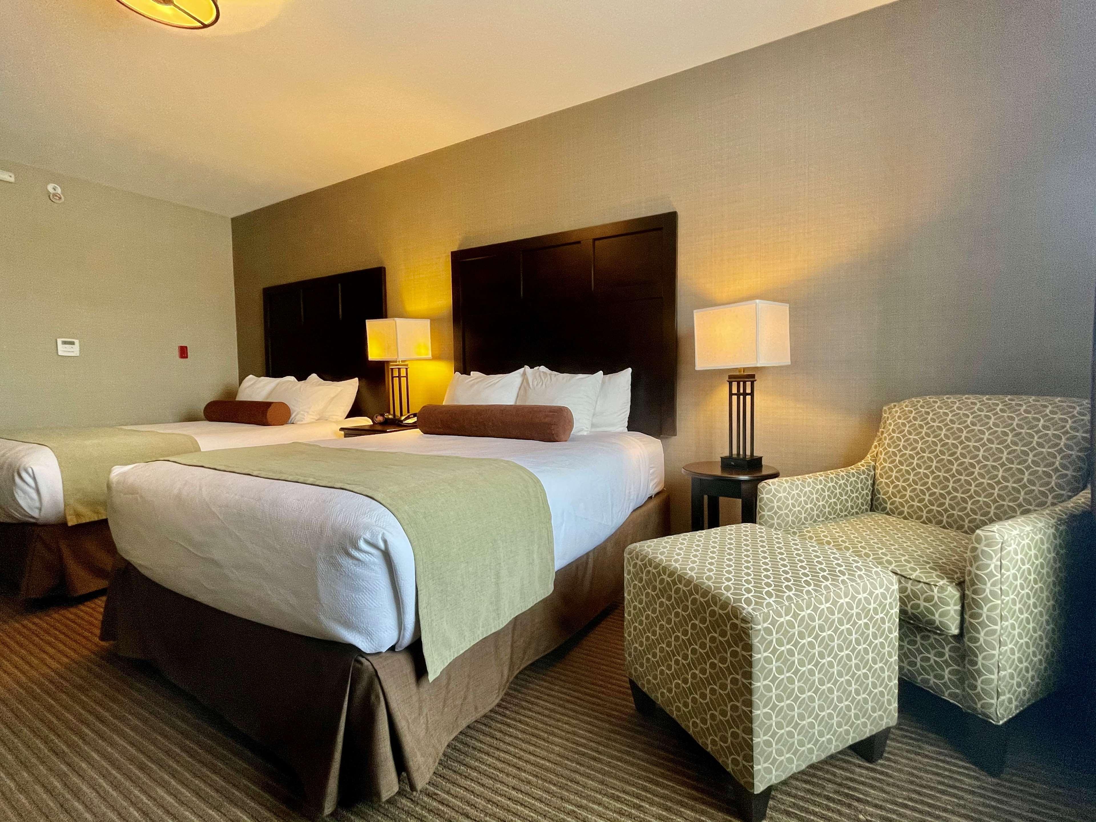 Best Western Plus Okotoks Inn & Suites Zewnętrze zdjęcie