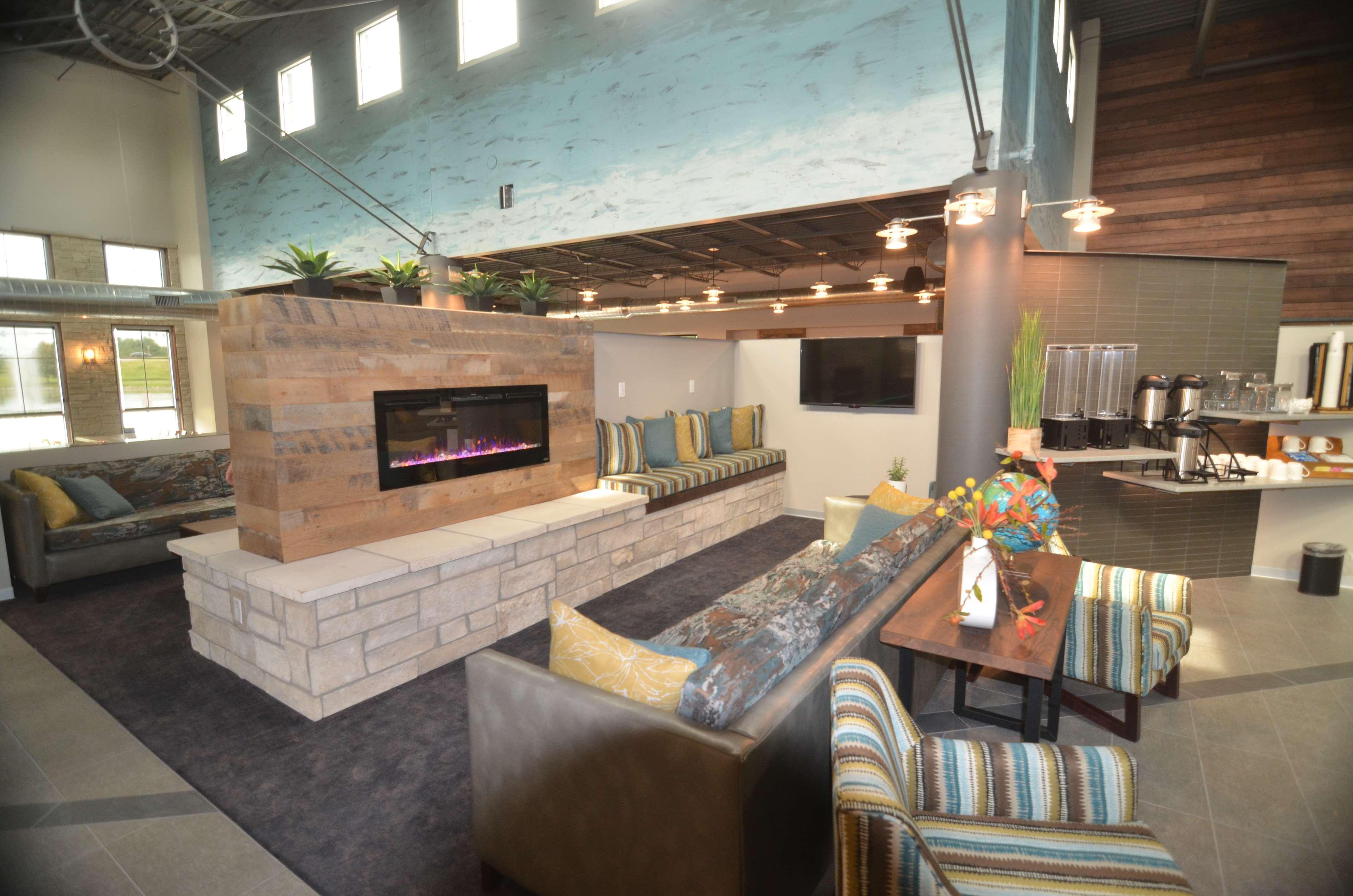 Best Western Plus Okotoks Inn & Suites Zewnętrze zdjęcie