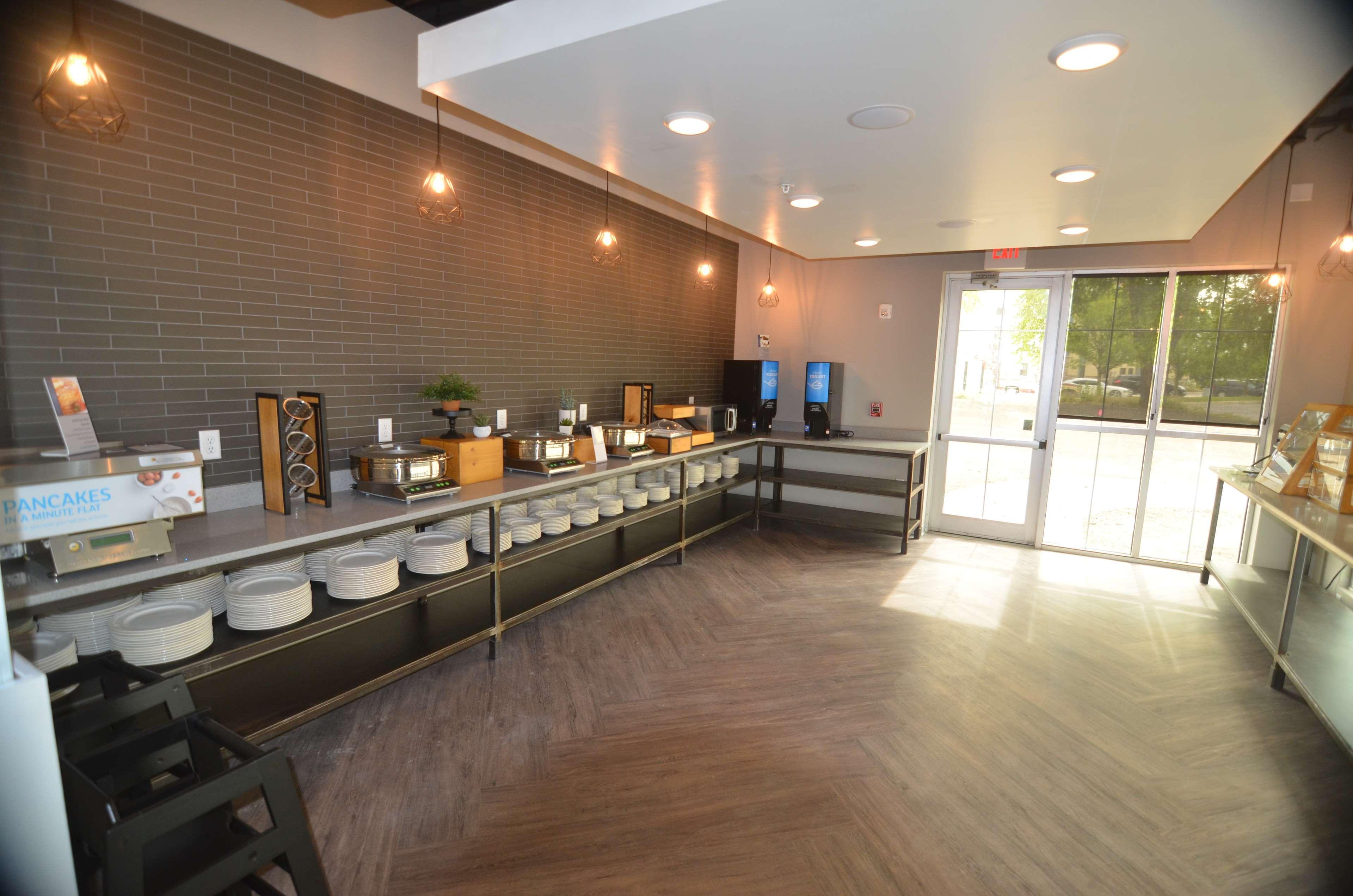 Best Western Plus Okotoks Inn & Suites Zewnętrze zdjęcie
