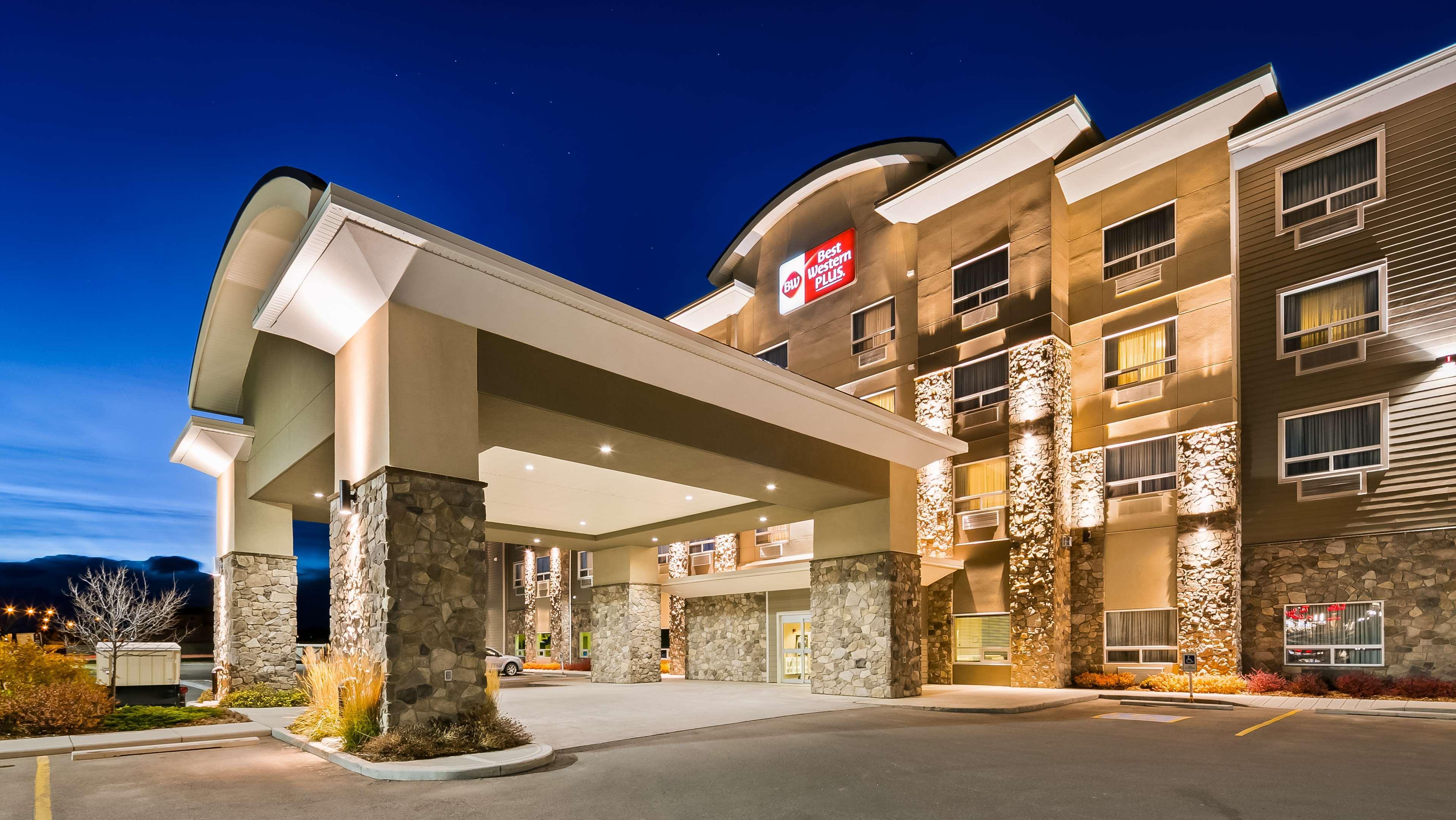 Best Western Plus Okotoks Inn & Suites Zewnętrze zdjęcie