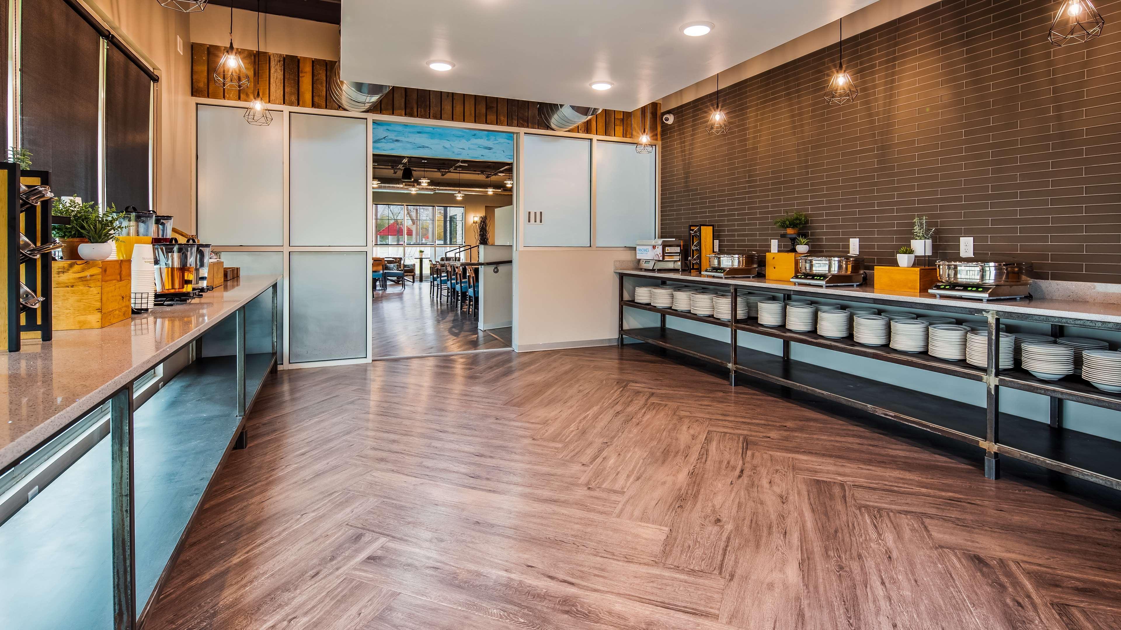 Best Western Plus Okotoks Inn & Suites Zewnętrze zdjęcie