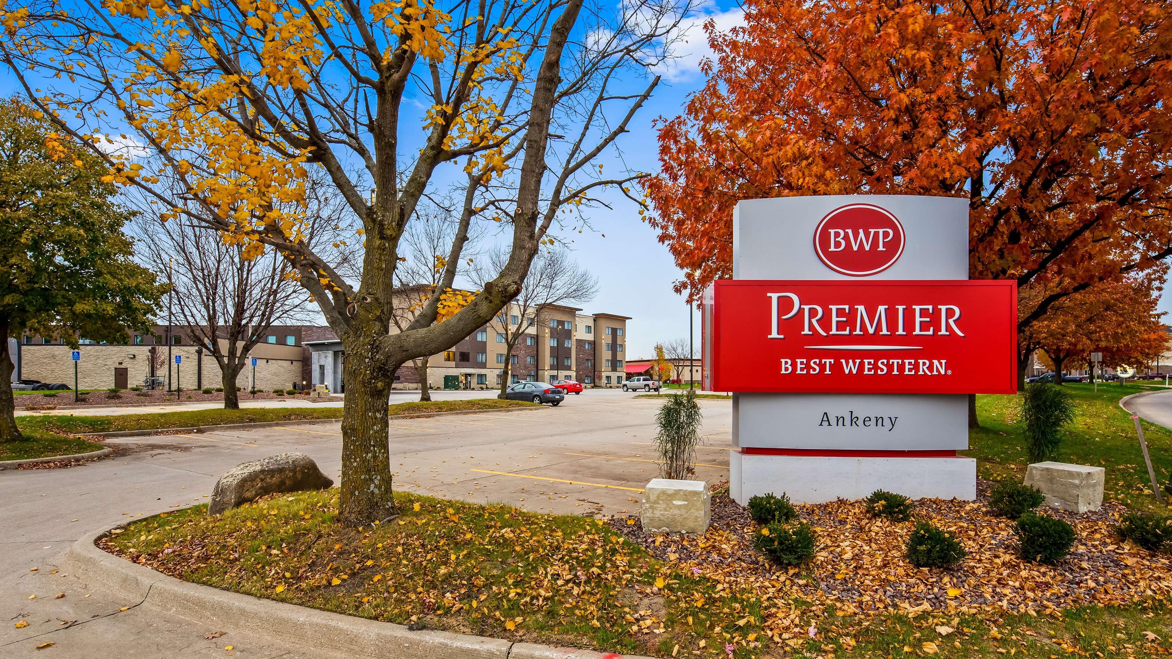 Best Western Plus Okotoks Inn & Suites Zewnętrze zdjęcie